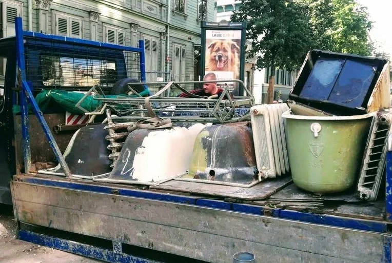 Вывоз старой сантехники в Владимире от ПроМусор: быстро, недорого от 571 руб., утилизация и грузчики